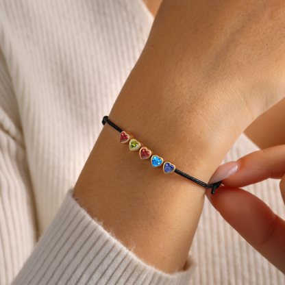 Personalisiertes verstellbares Kordelarmband mit 2–5 herzförmigen Geburtssteinen Geschenk für Mama