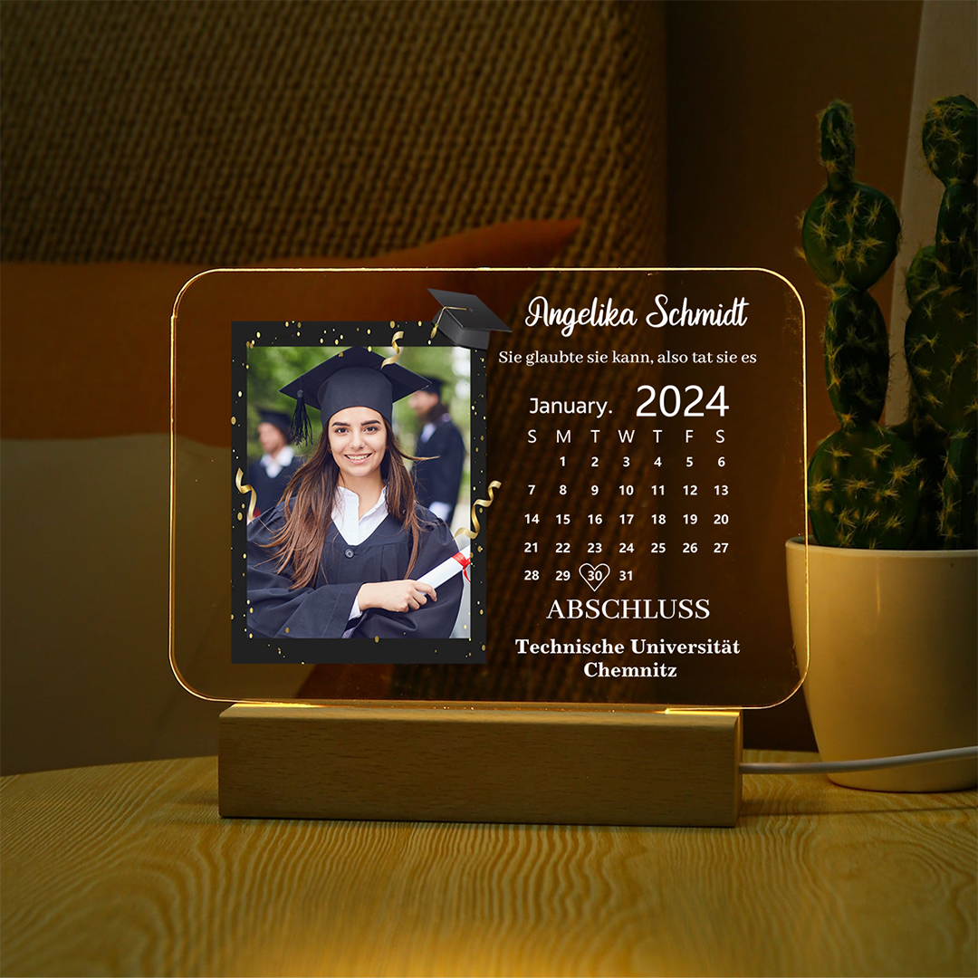 Personalisierte Foto & Name & Datum & Text - Sie glaubte sie kann, also tat sie es - Abitur Nachtlicht Geschenk zum Abschluss