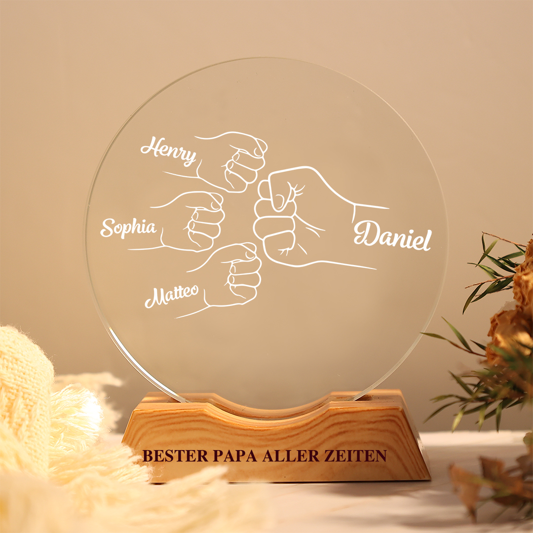 Personalisiertes LED-Nachtlicht aus Kristall für Papa mit 1–6 Namen und Fist-Bump-Motiv