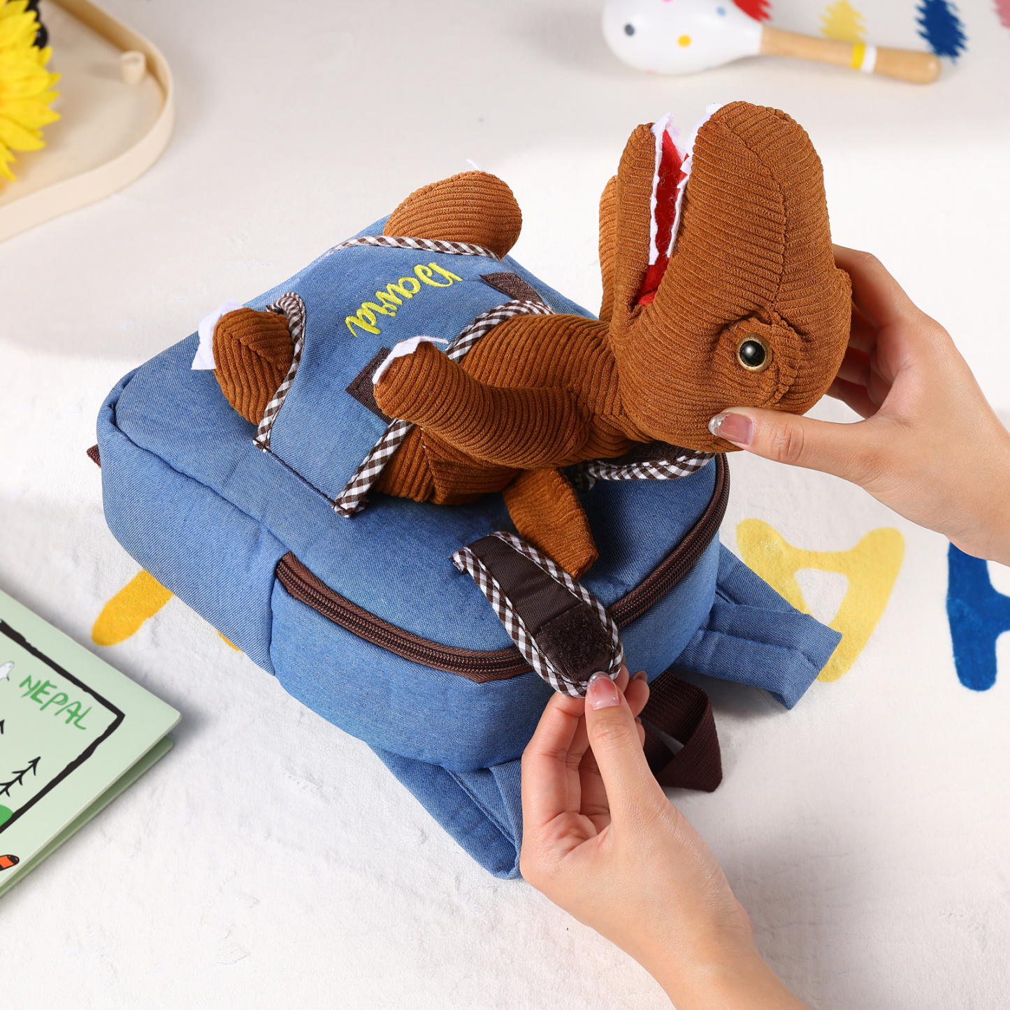 Personalisierter Dinosaurier-Rucksack für Kinder mit Namen – Geschenk zum Schulanfang