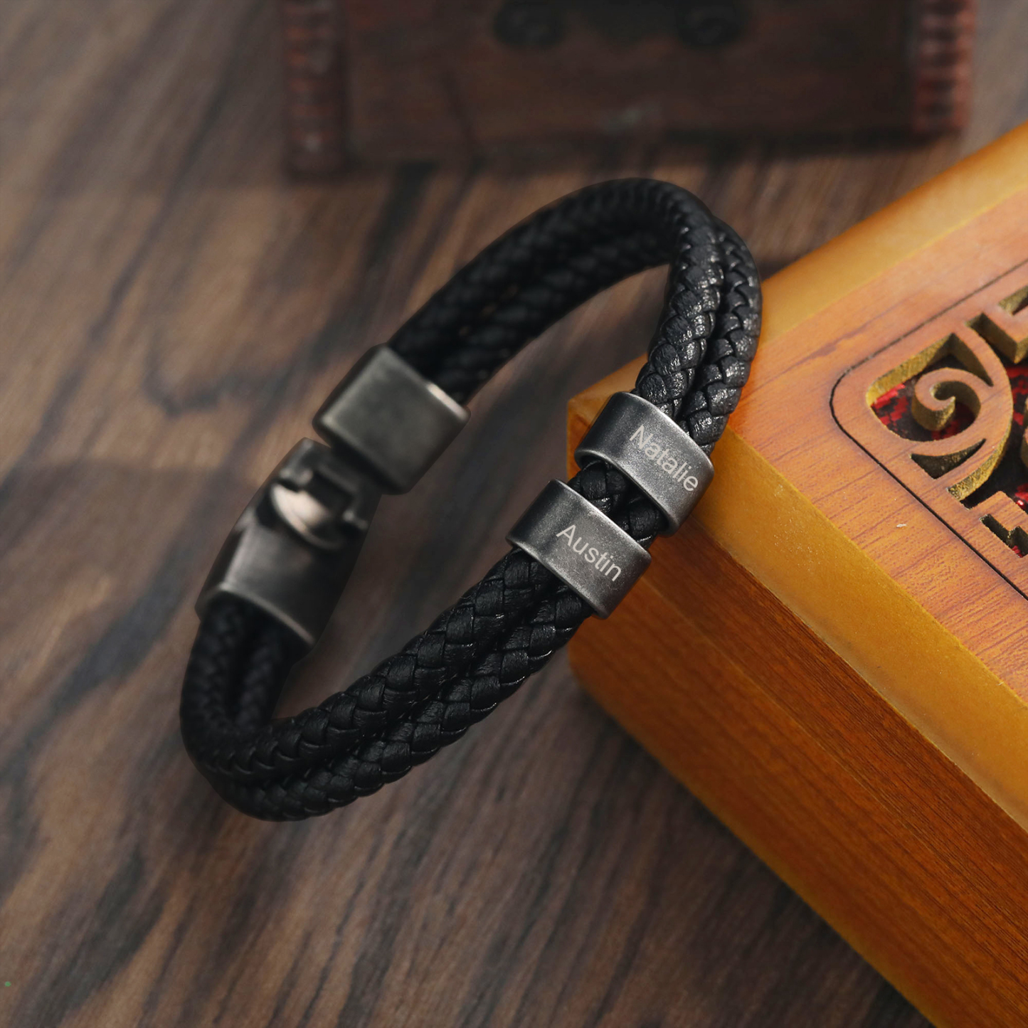 Personalisiertes Herren 2 Namen Leder Vintage Armband mit Edelstahl Perle