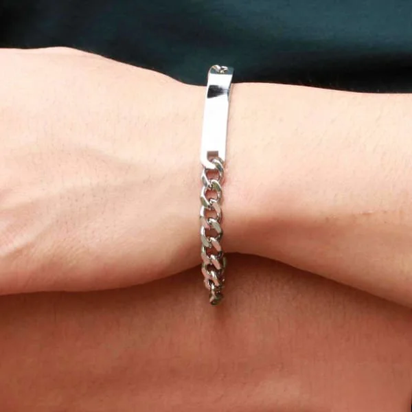 Personalisierte 2 Texte Paar Edelstahl Möbiusband Armbänder Set für Paarchen