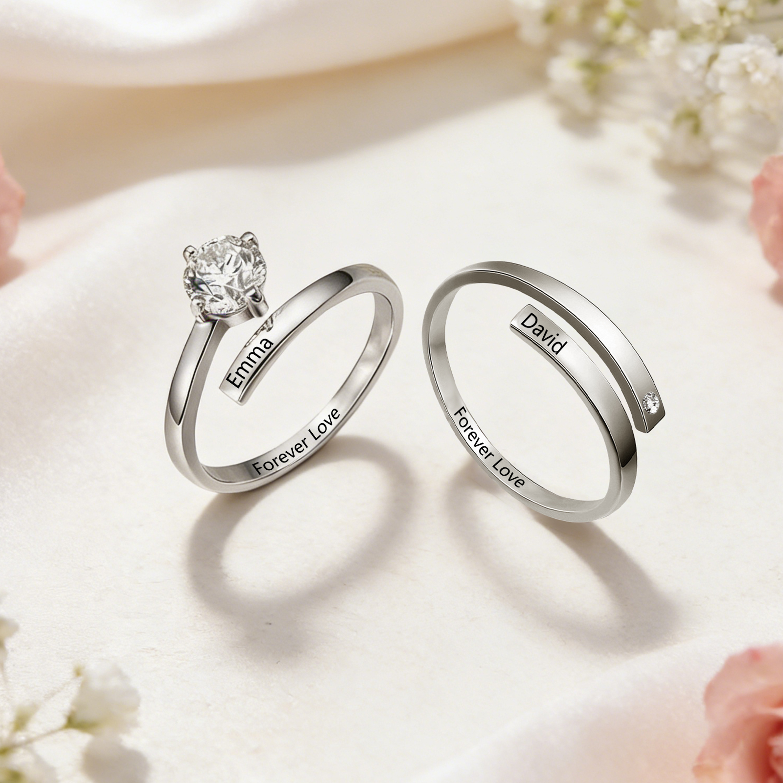 Personalisierbares Paar-Ringset mit offenem Design und Zirkonia-Steinen