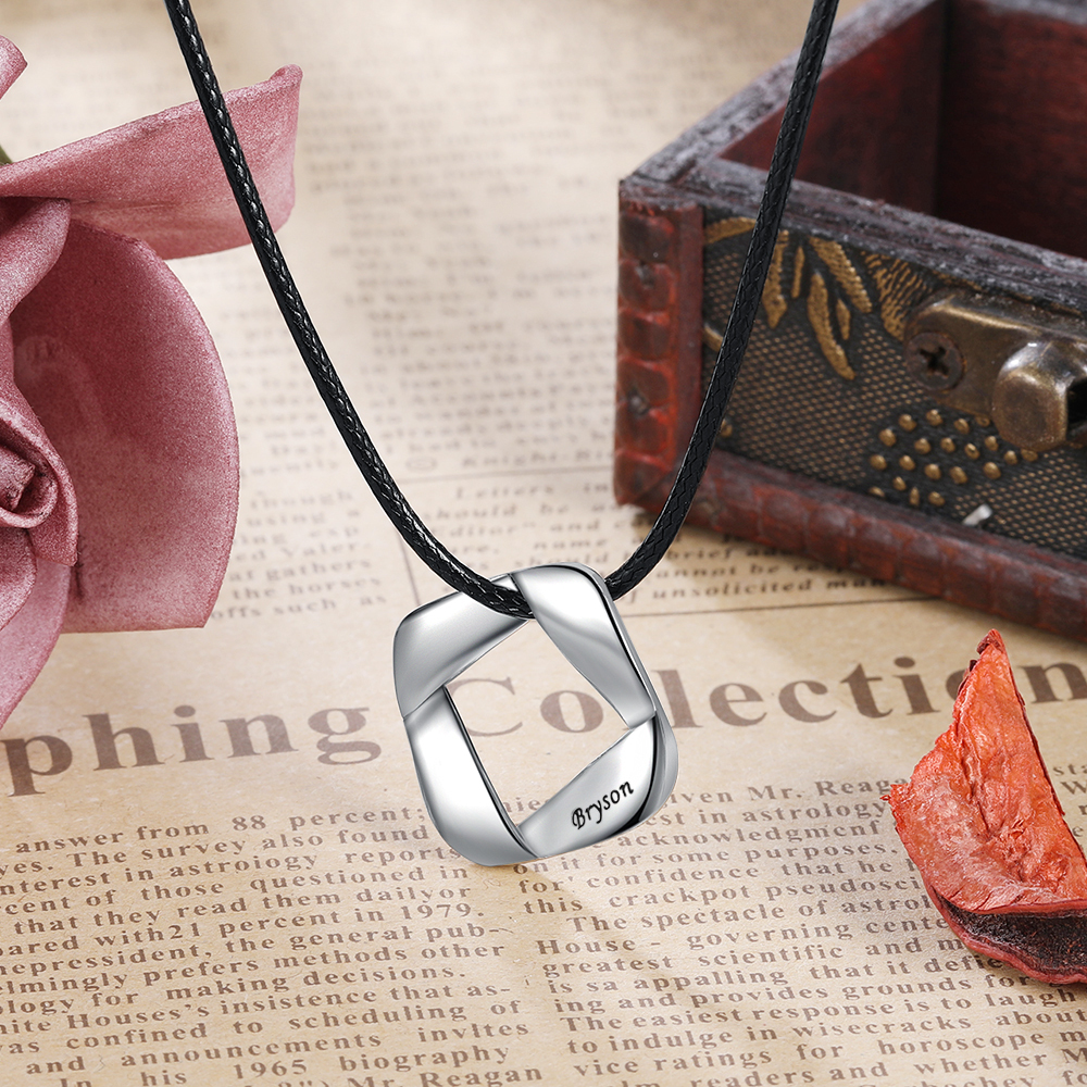Paar Halskette mit personalisiertem Schriftzug