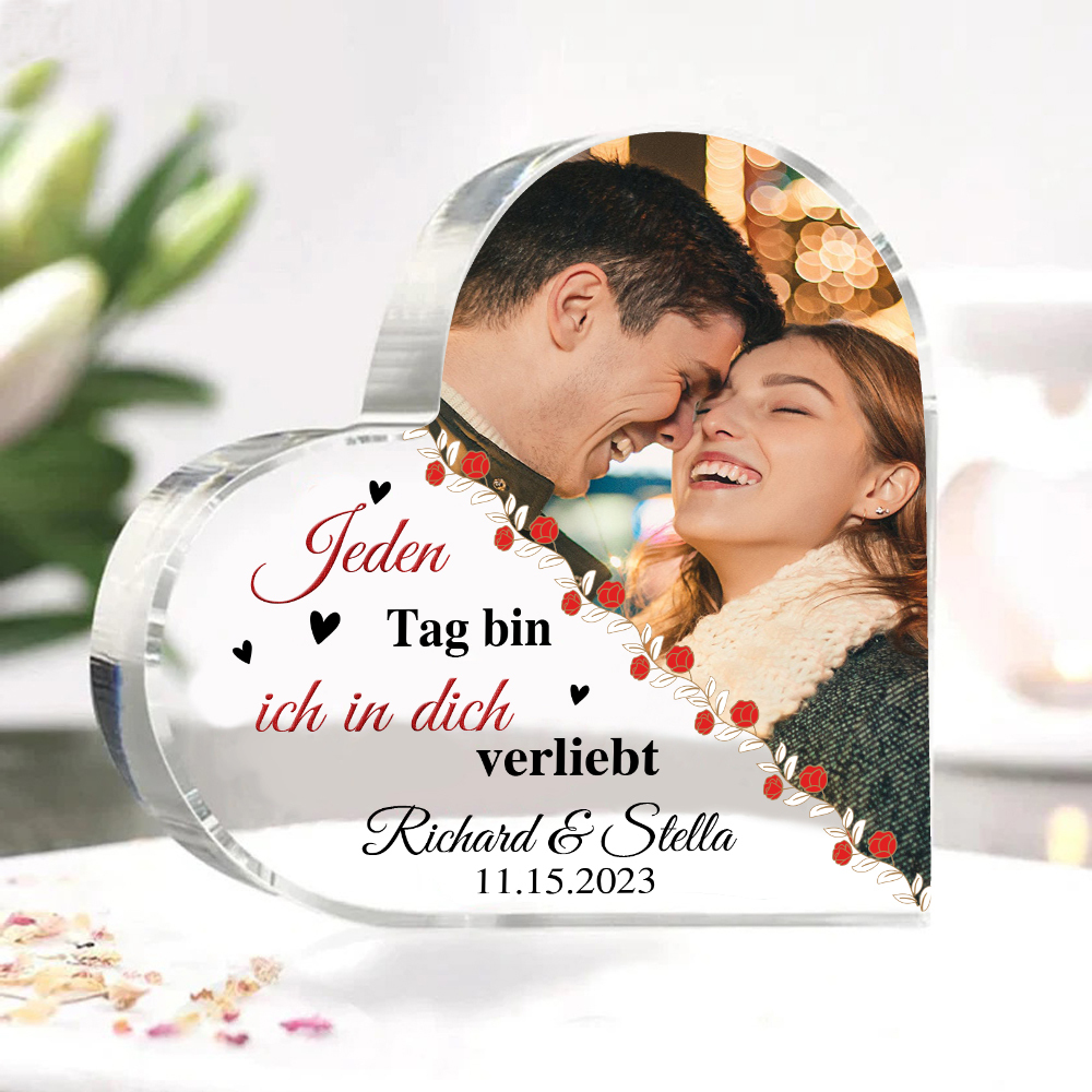 Personalisierte 2 Namen & Foto & Datum Acryl-Deko-Jeden Tag bin ich in dich verliebt-Schreibtischdekoration für Paar
