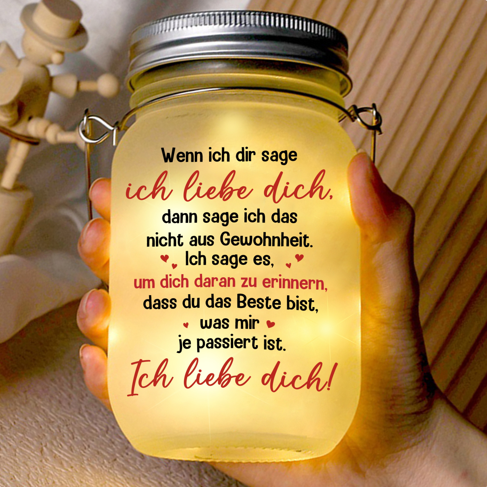 Personalisierte Solar-Einmachglas-Lampe mit umarmendem Paarmotiv – Glasflaschen-Dekoration