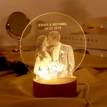 Personalisiertes Foto & Text Rund Nachtlicht – Nachtlampe mit Farb- oder Schwarz-Weiß-Foto für Paar