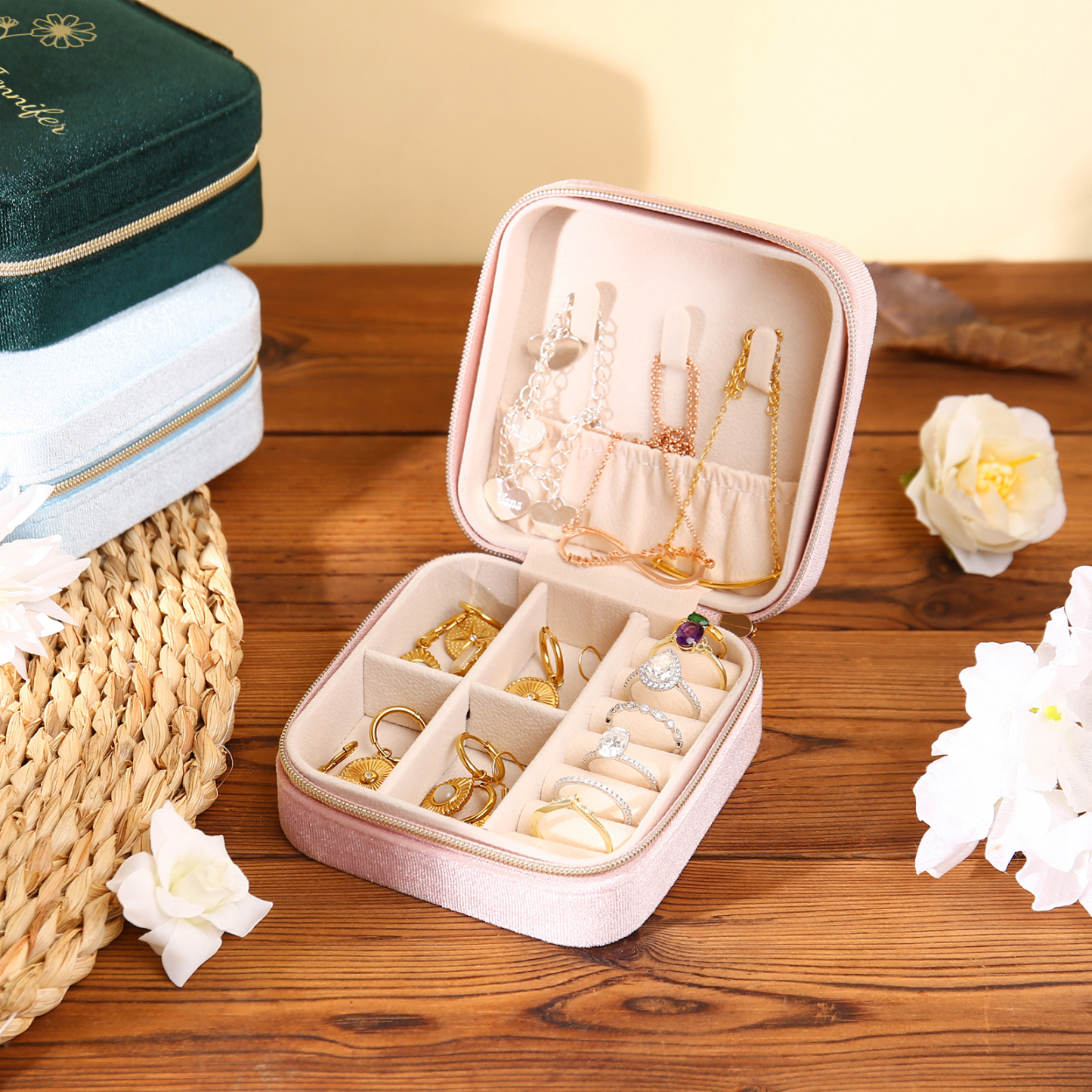 Personalisierbarer Name & Geburtsblume klein Velvet Schmuckaufbewahrung Schmuckzubehör Aufbewahrungsbox für Schmuck