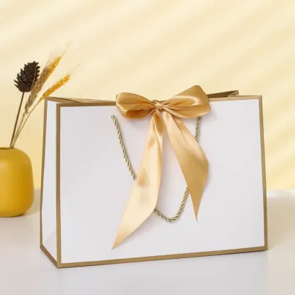 Weiß/Rosa Geschenktasche