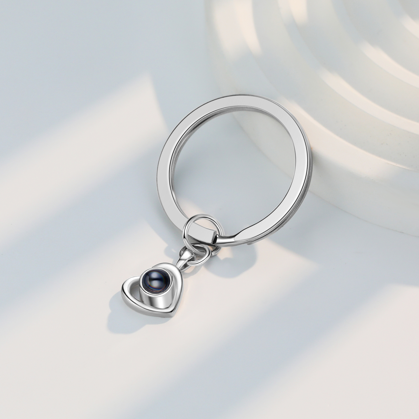 Personalisierter Schlüsselanhänger mit Herz und Projektionsfoto