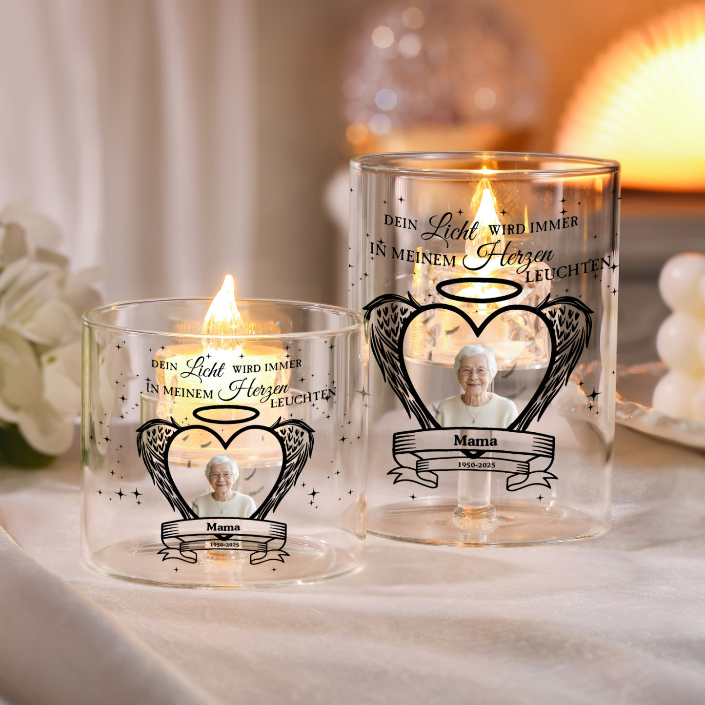 Personalisierter Gedenkkerzenhalter mit Foto und Engelsflügeln