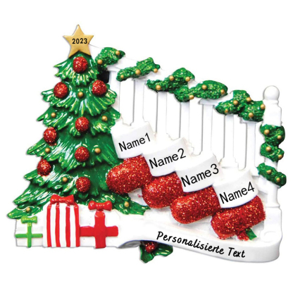Holz Weihnachtsornament-Personalisiertes 4 Namen Text Weihnachtsbaum Ornament Anhänger mit 4 Strümpfen