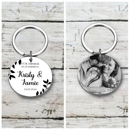 Personalisierbares Foto & 2 Namen & Jahr Rund Metall-Für immer zusammen-Schlüsselanhänger für Paare