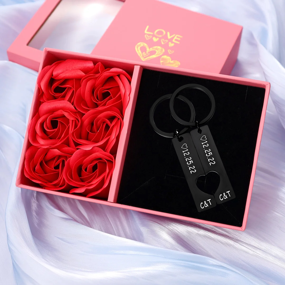 Personalisierbar 2 Buchstaben & Datum- Metall Paar Schlüsselanhänger