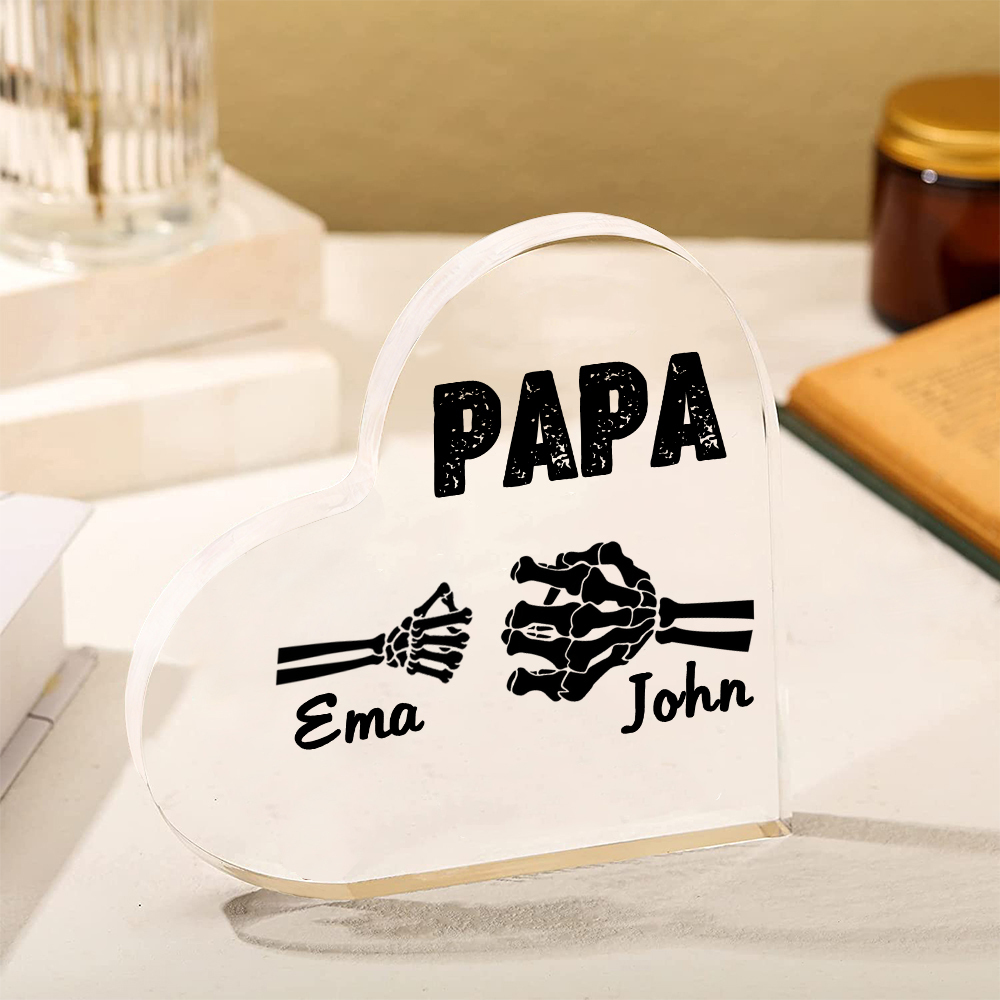 Personalisierte 2 Namen Acryl-Deko Papa Skelett Hand Schreibtischdekoration für Vater