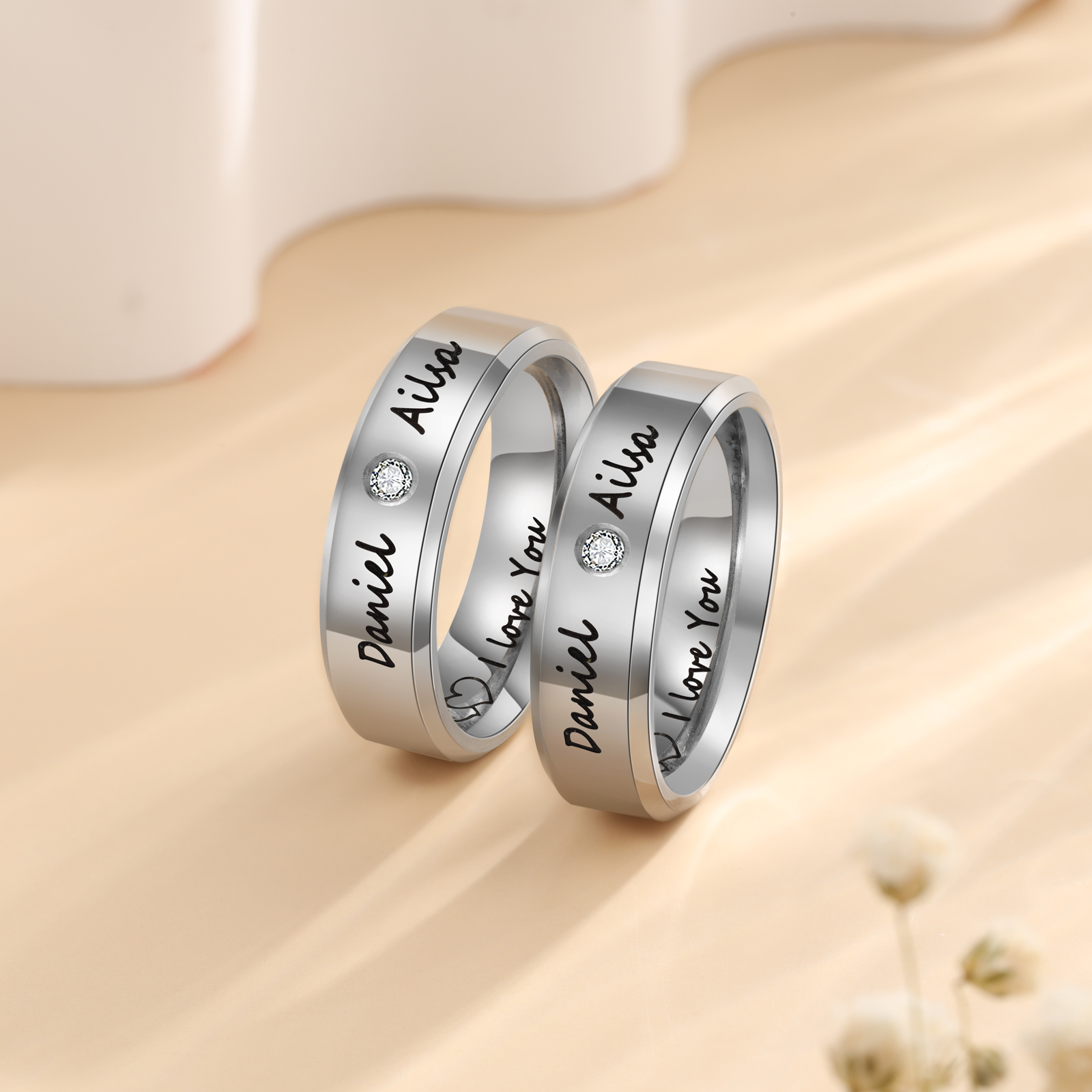 Personalisierter 2 Namen & Text Partnerring Ring mit Zirkonia für Paare