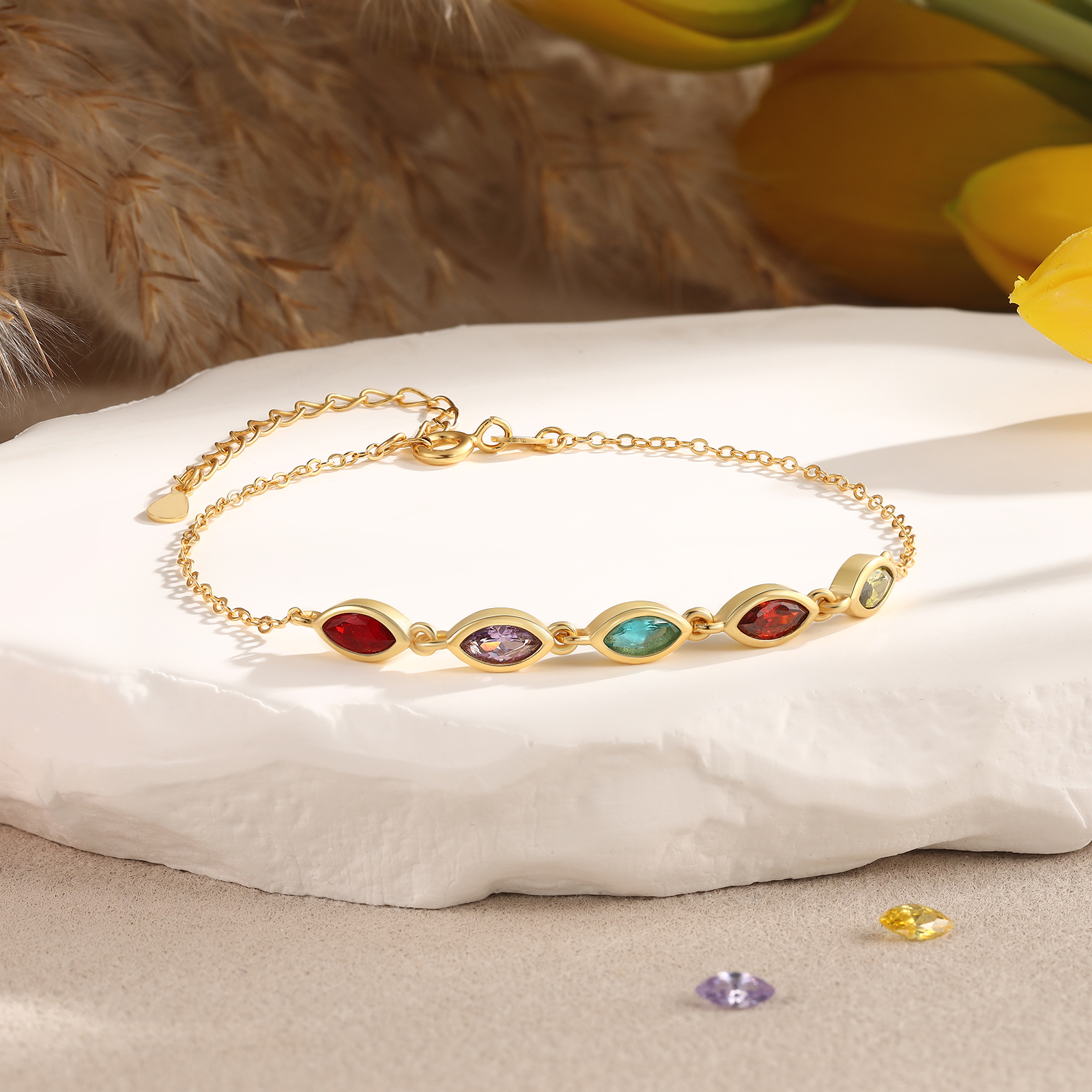 Personalisiertes Armband aus 925er Sterlingsilber mit 2–5 Geburtssteinen im Marquise-Schliff