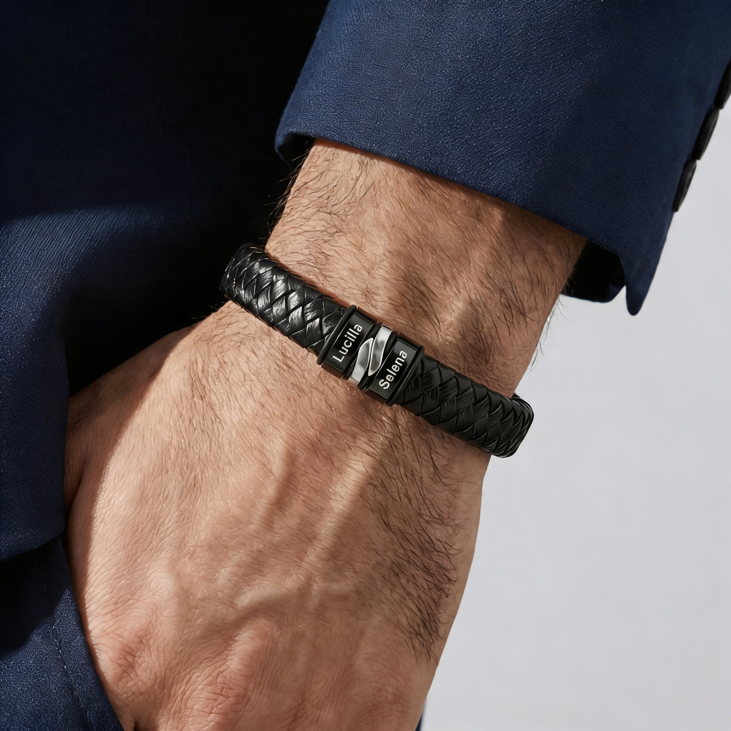 Personalisiertes Herren Lederarmband aus geflochtenem PU-Leder mit 2–5 Namen