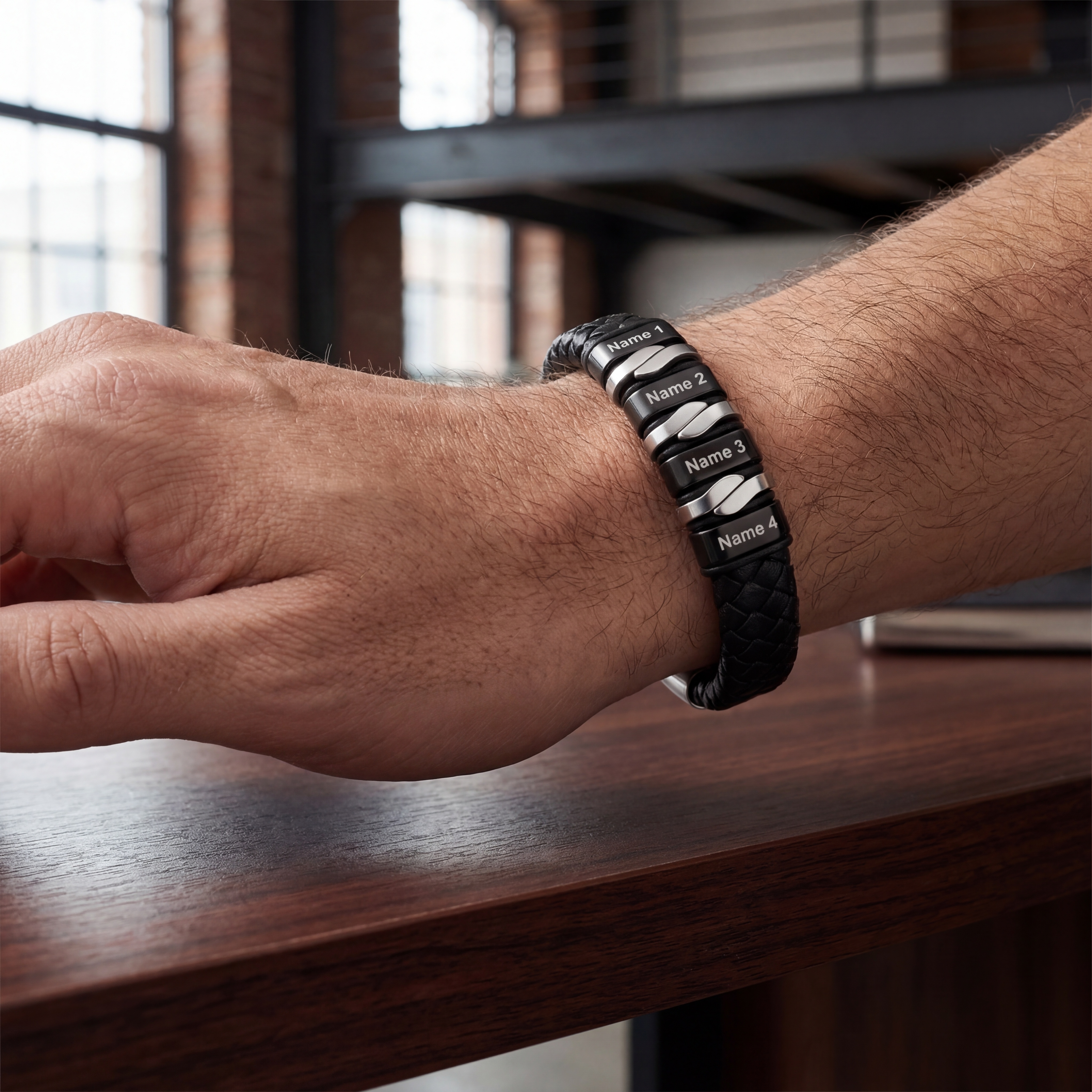 Personalisiertes Herren Lederarmband aus geflochtenem PU-Leder mit 2–5 Namen