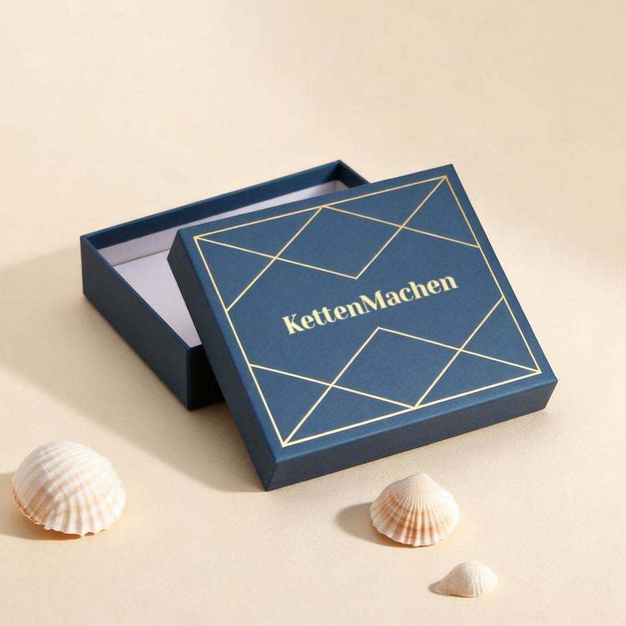Premium Geschenkbox – Marineblau mit Goldfolienprägung