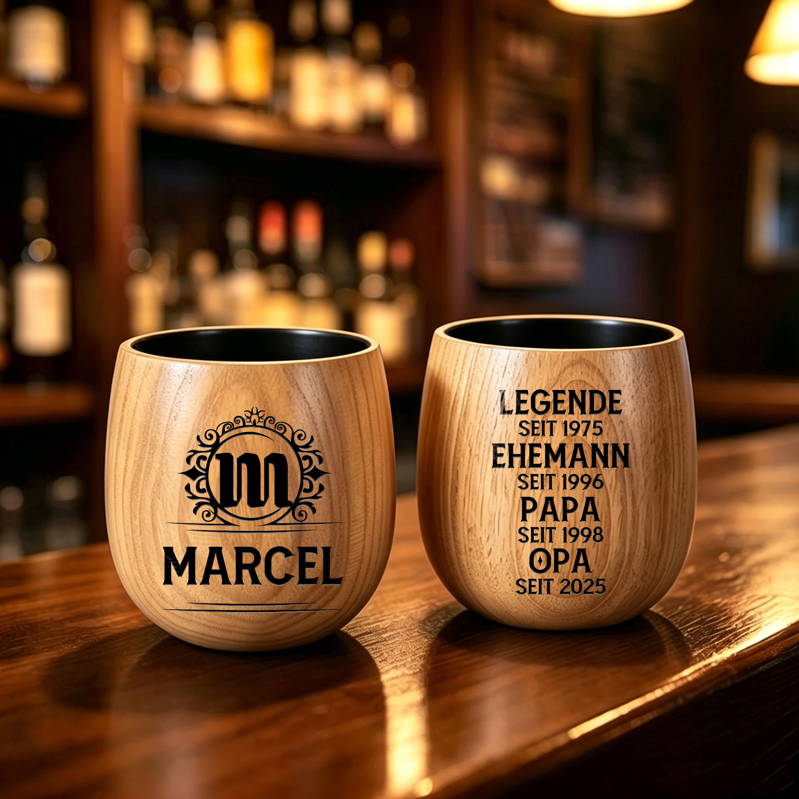 Personalisierter Whiskybecher aus Holz mit graviertem Namen für Papa oder Opa