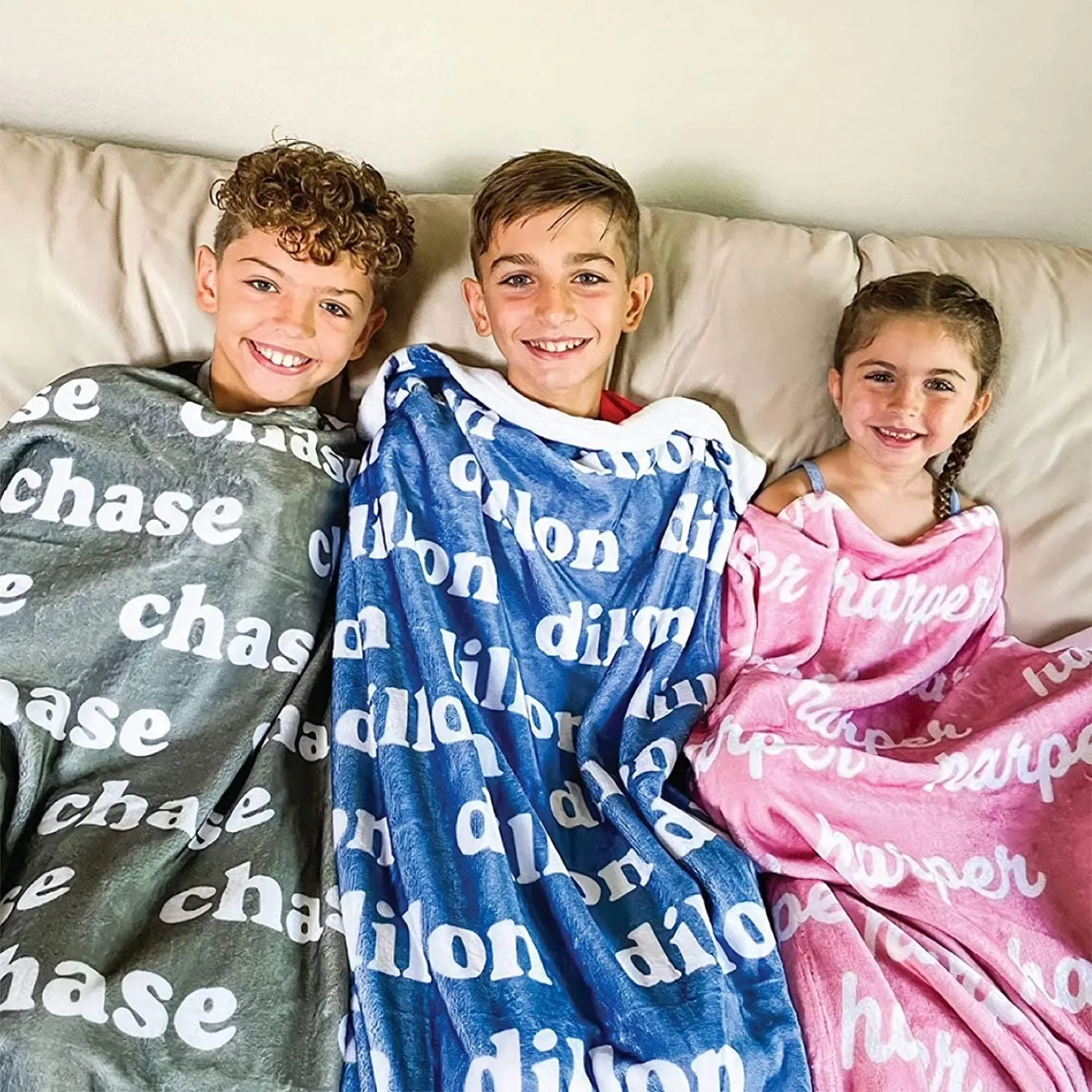Personalisierter 1 Name Flanell Decke – Kuschelige Decke in Wunschfarbe