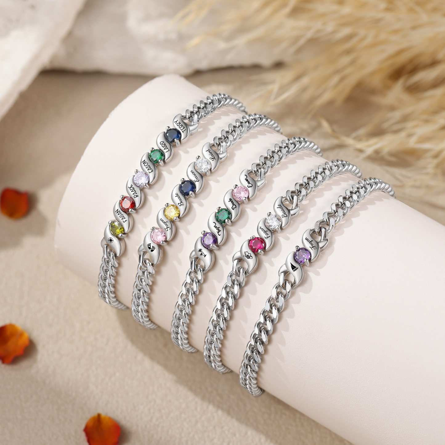 Personalisiertes Cuban Link Armband mit 1–5 Namen und Geburtssteinen