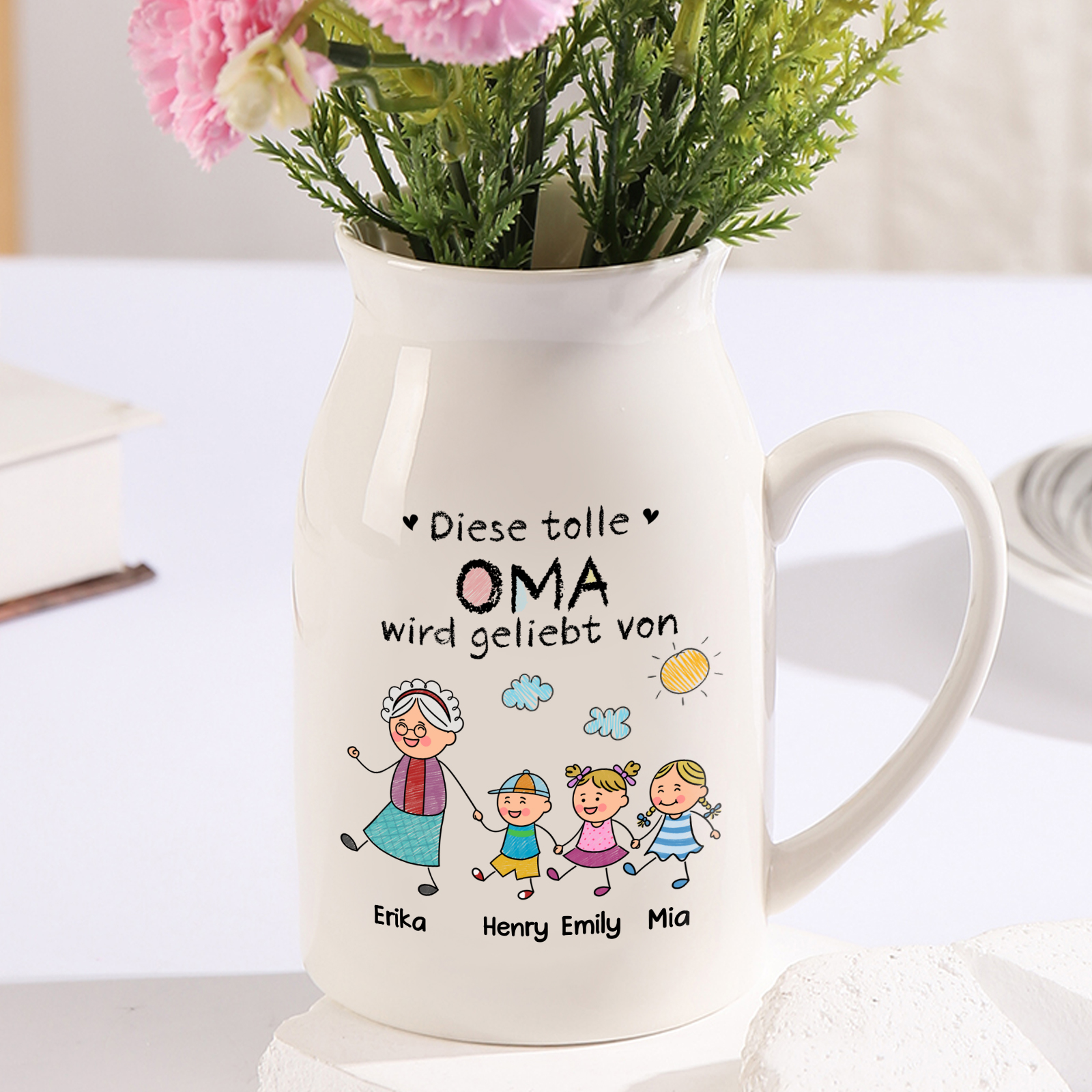 Personalisierte Blumenvase aus Keramik für Oma gestaltet mit 1–8 Namen und süßen Kinderfiguren