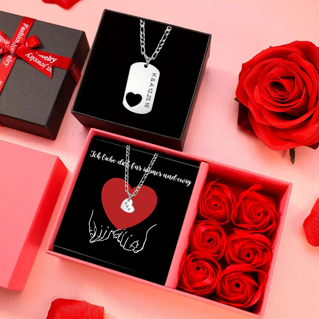 Personalisiertes Herz-Halsketten-Set für Paare, individuell graviert, ideal als Geschenk zum Jahrestag oder Valentinstag für Partner oder Freunde | Kettenmachen
