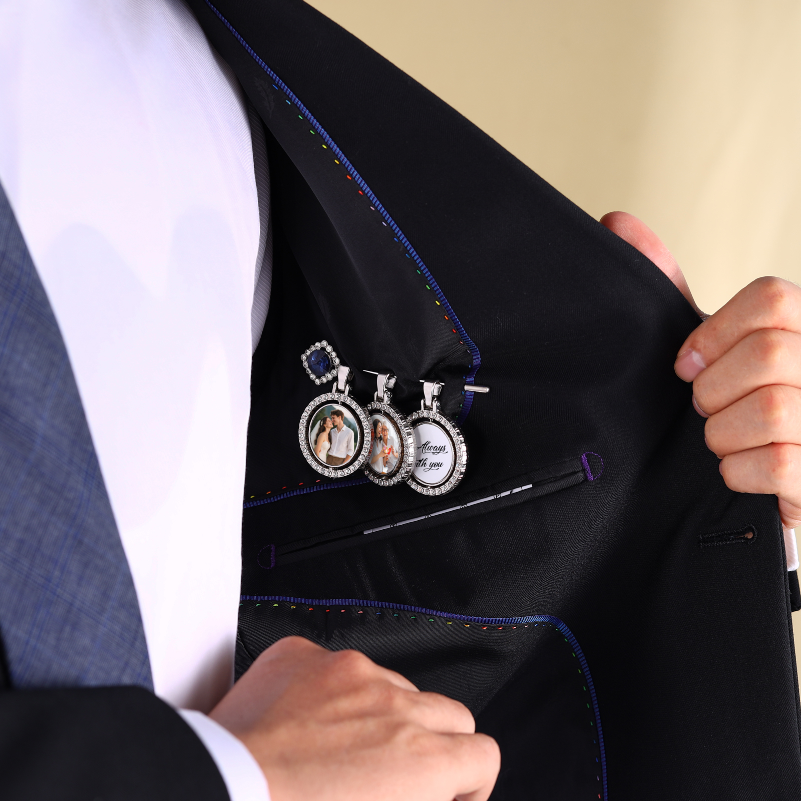 Personalisierter Brautstrauß-Anhänger mit Foto & Wunschtext – Emotionaler Hochzeits-Pin als Geschenk zur Hochzeit