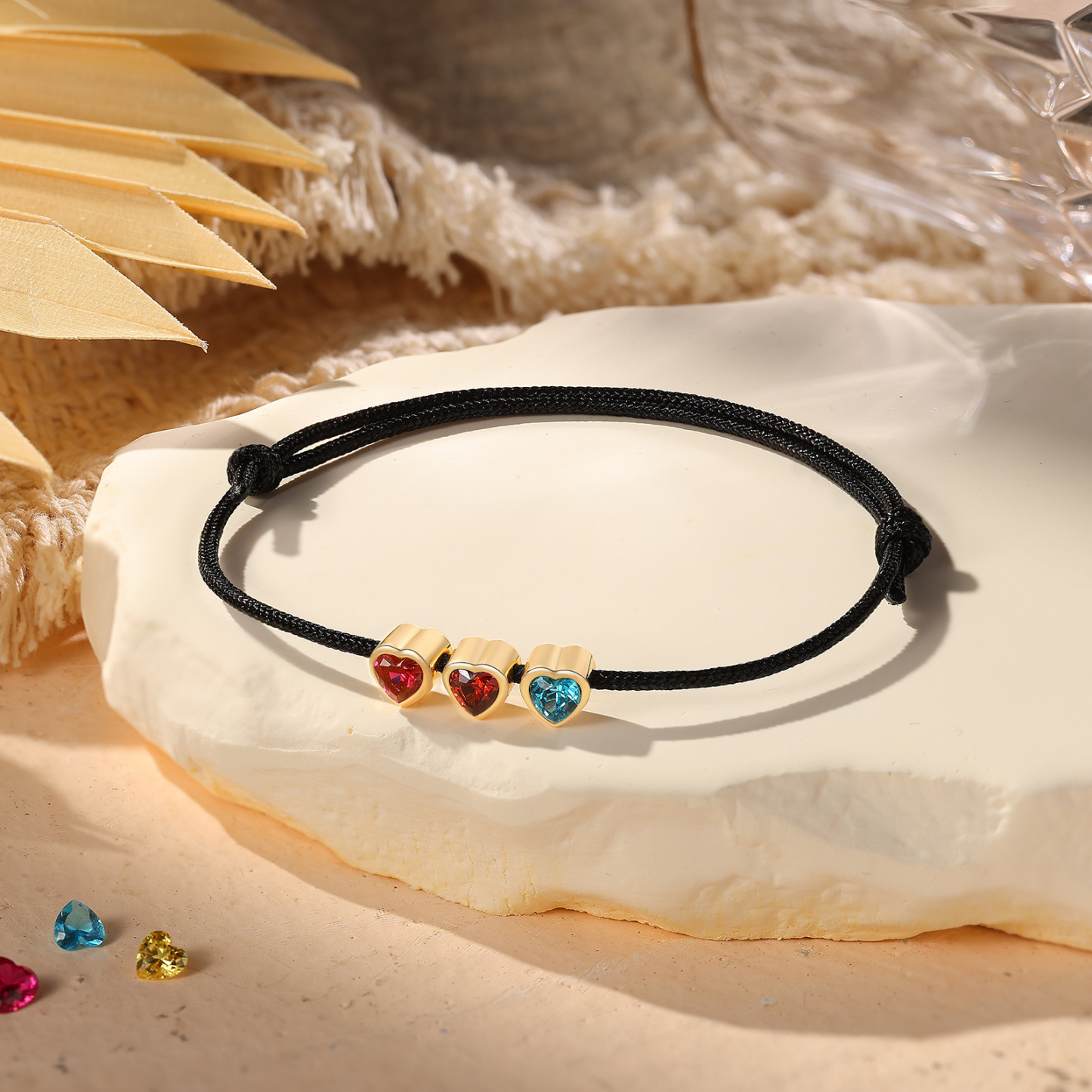 Personalisiertes verstellbares Kordelarmband mit 2–5 herzförmigen Geburtssteinen Geschenk für Mama
