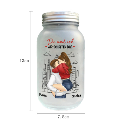 Personalisierte Solar-Einmachglas-Lampe mit umarmendem Paarmotiv – Glasflaschen-Dekoration