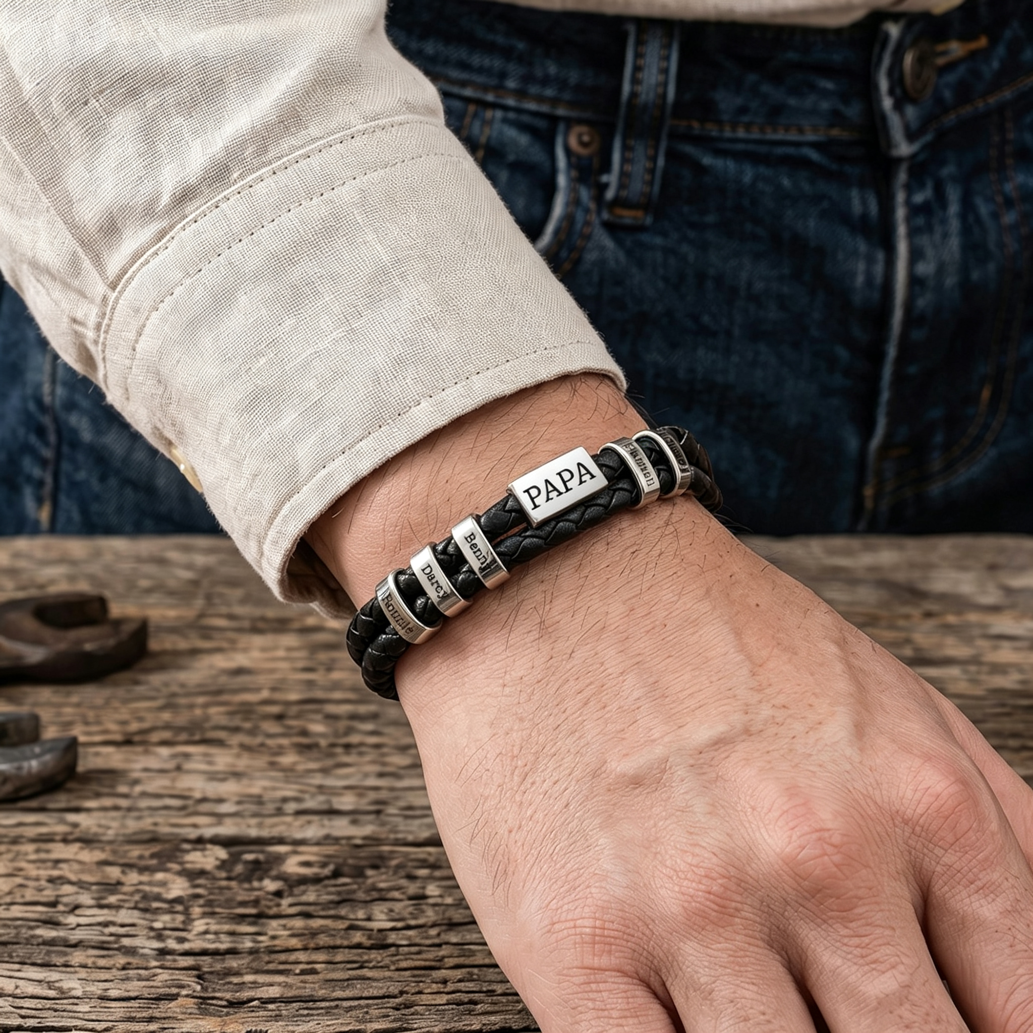 Personalisiertes Herrenarmband aus geflochtenem Kunstleder mit 1–6 Namen Geschenk für Papa