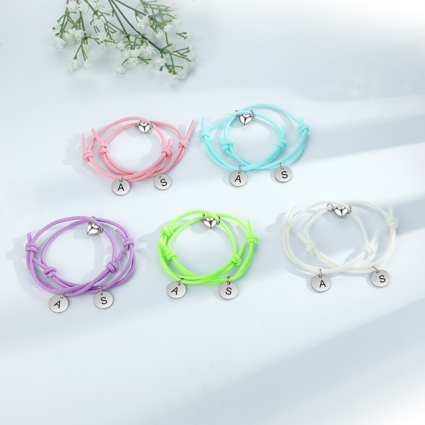 Braccialetti magnetici a corda 2 lettere personalizzate per coppia ciondolo rotondo