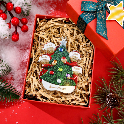 Pendente Abbraccio Intorno all'Albero di Natale per auto foto personalizzabile con 4 nomi e 1 testo un tocco unico per Natale