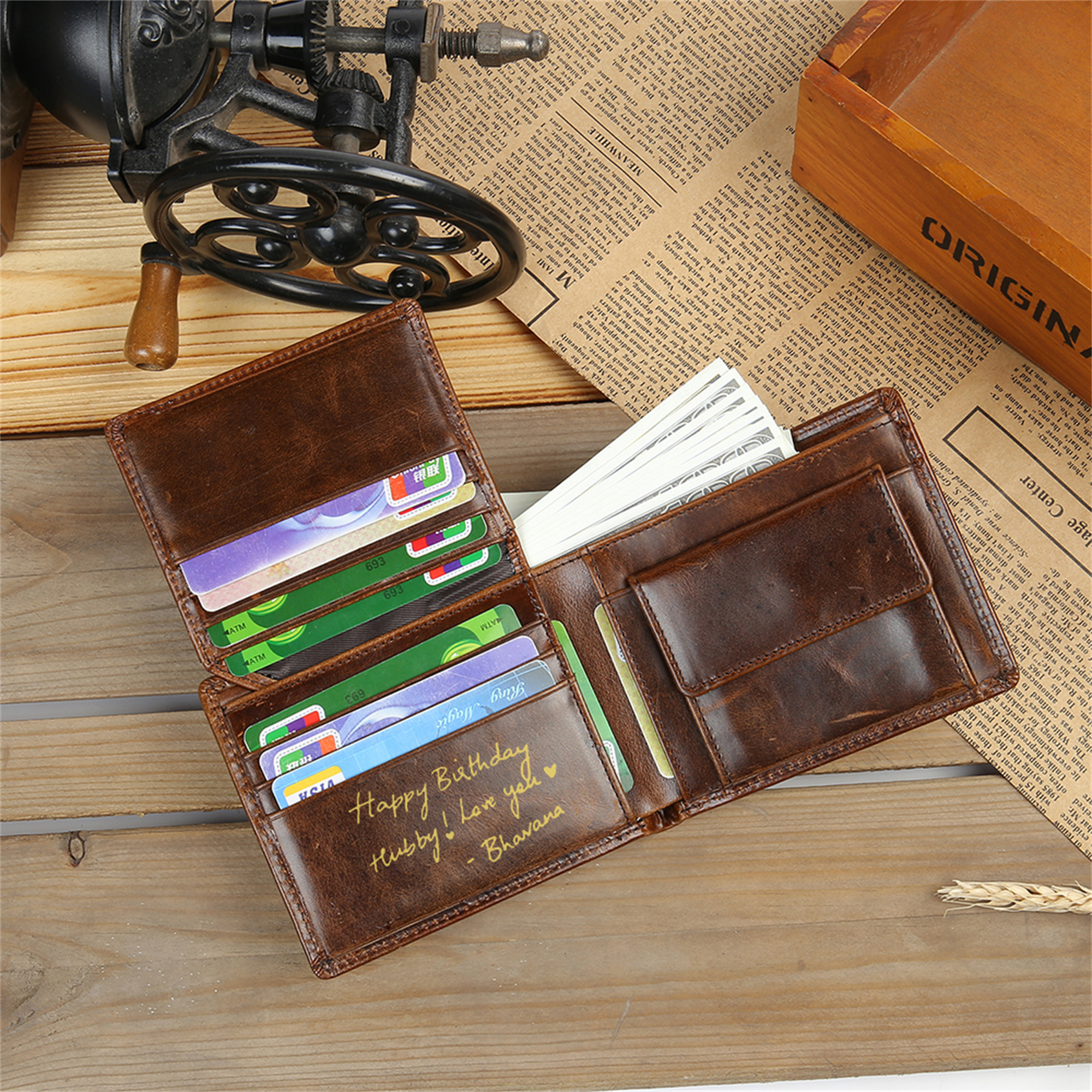 Portafoglio bifold da uomo in vera pelle personalizzato