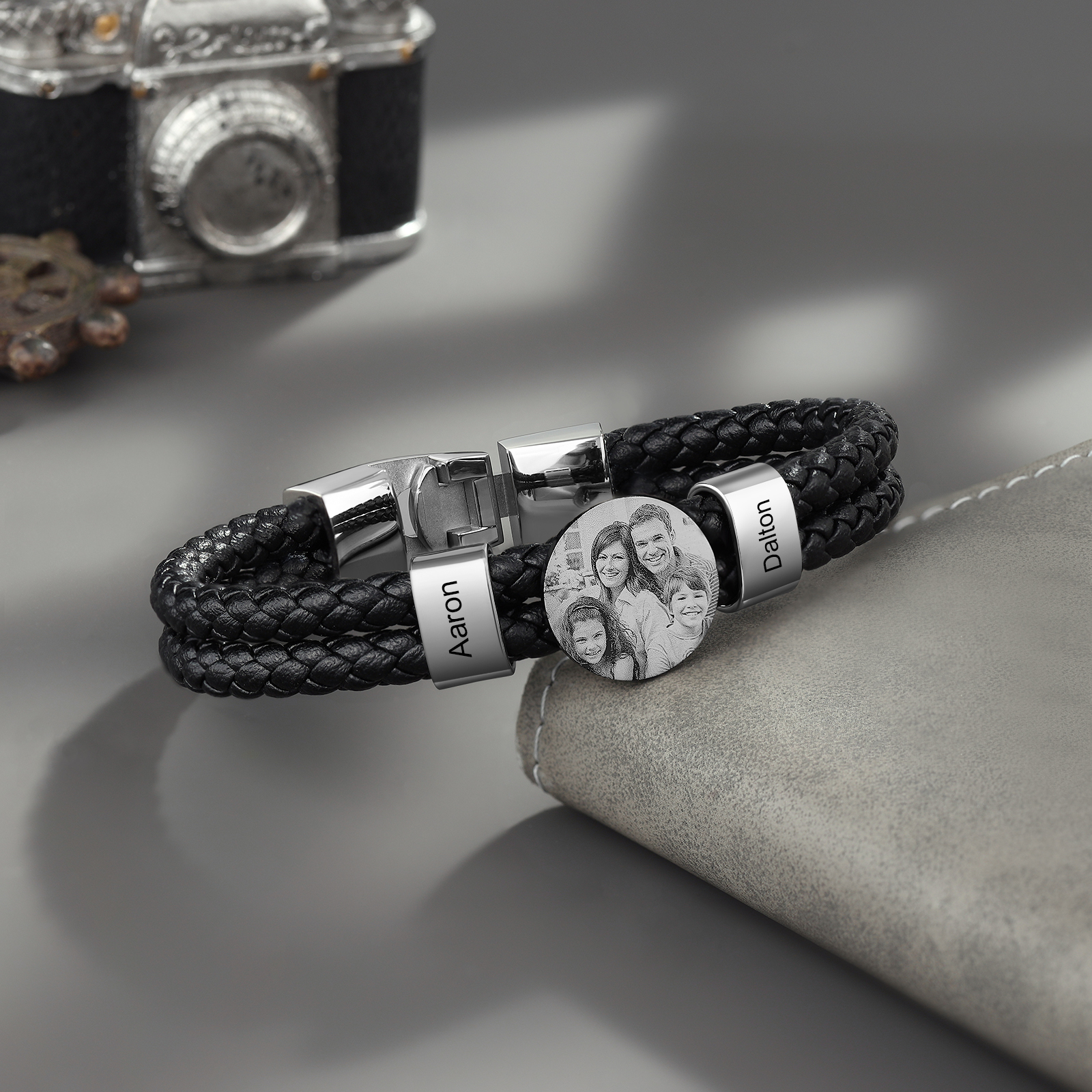 Bracciale Uomo Personalizzato con Foto e 2 Nomi – Regalo Elegante e Sentimentale per Papà e Lui | Jessemade