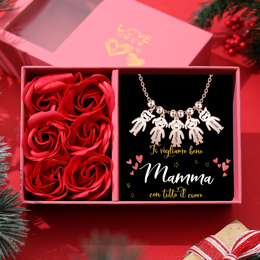 Collana con ciondolo bambino felice personalizzabile 5 nomi