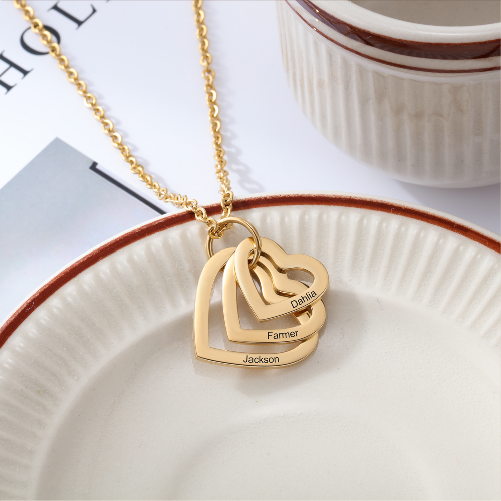 Collana 3 nomi personalizzati con ciondolo cuore