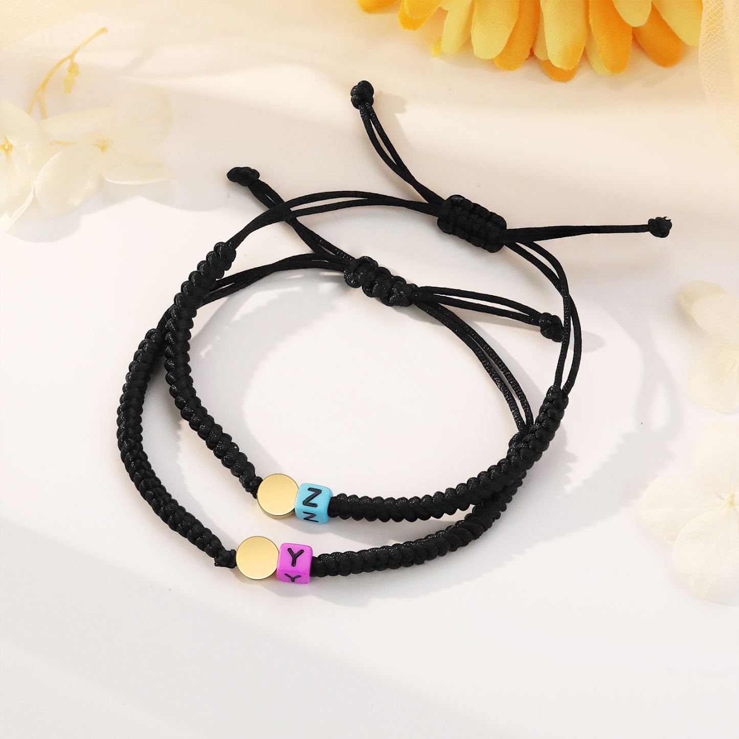 Jessemade IT 2PCS Braccialetto con perline di 2 lettere personalizzato regalo per scuola