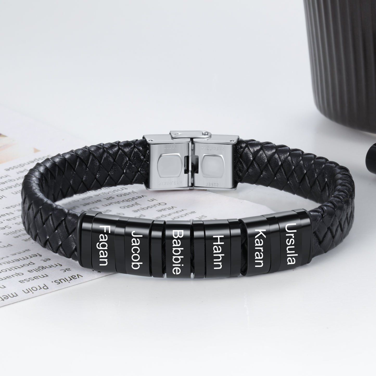 Bracciale Uomo in Pelle Nera Intrecciata – Incisione 6 Nomi Personaliz