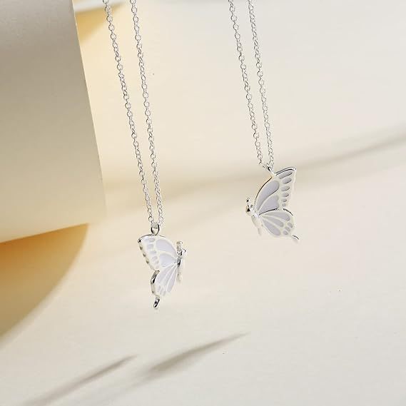 Una sorella è più di un'amica collane farfalle gruppo donne amiche amici sorelle