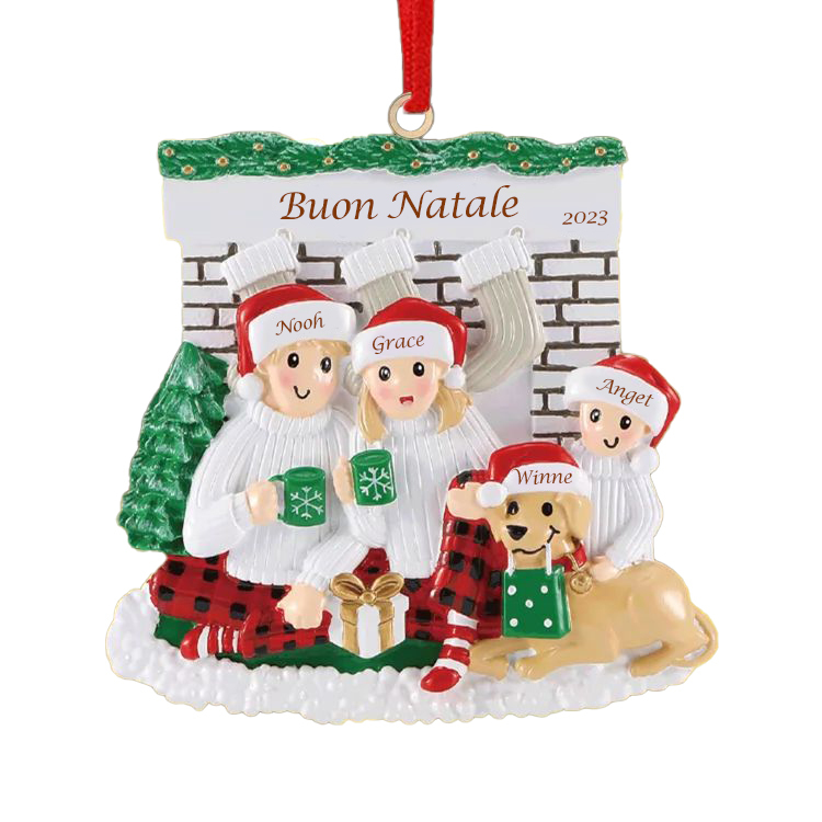 Decorazione Natalizia Personalizzata – Con 4 Nomi, Testo e Anno Personalizzato, Regalo in Legno per la Famiglia | Jessemade