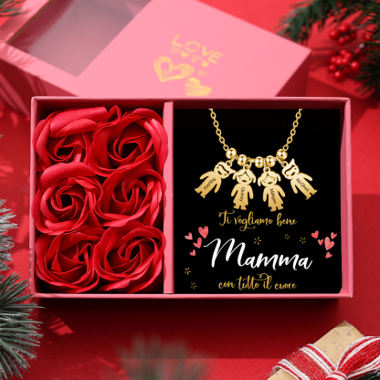 Collana con ciondolo bambino felice personalizzabile 4 nomi