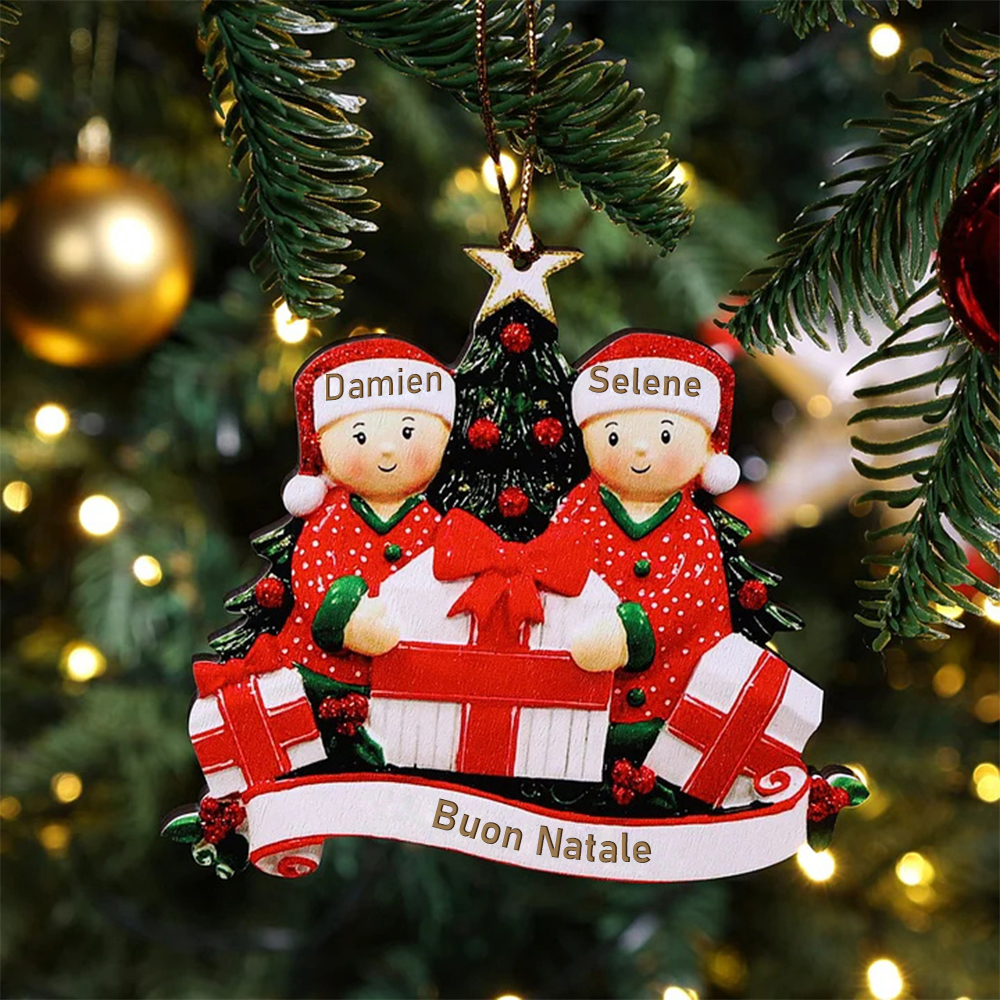 Ornamento Natalizio Personalizzato con 2 Nomi e 1 Testo Regalo di Natale in Legno per Famiglia | Jessemade