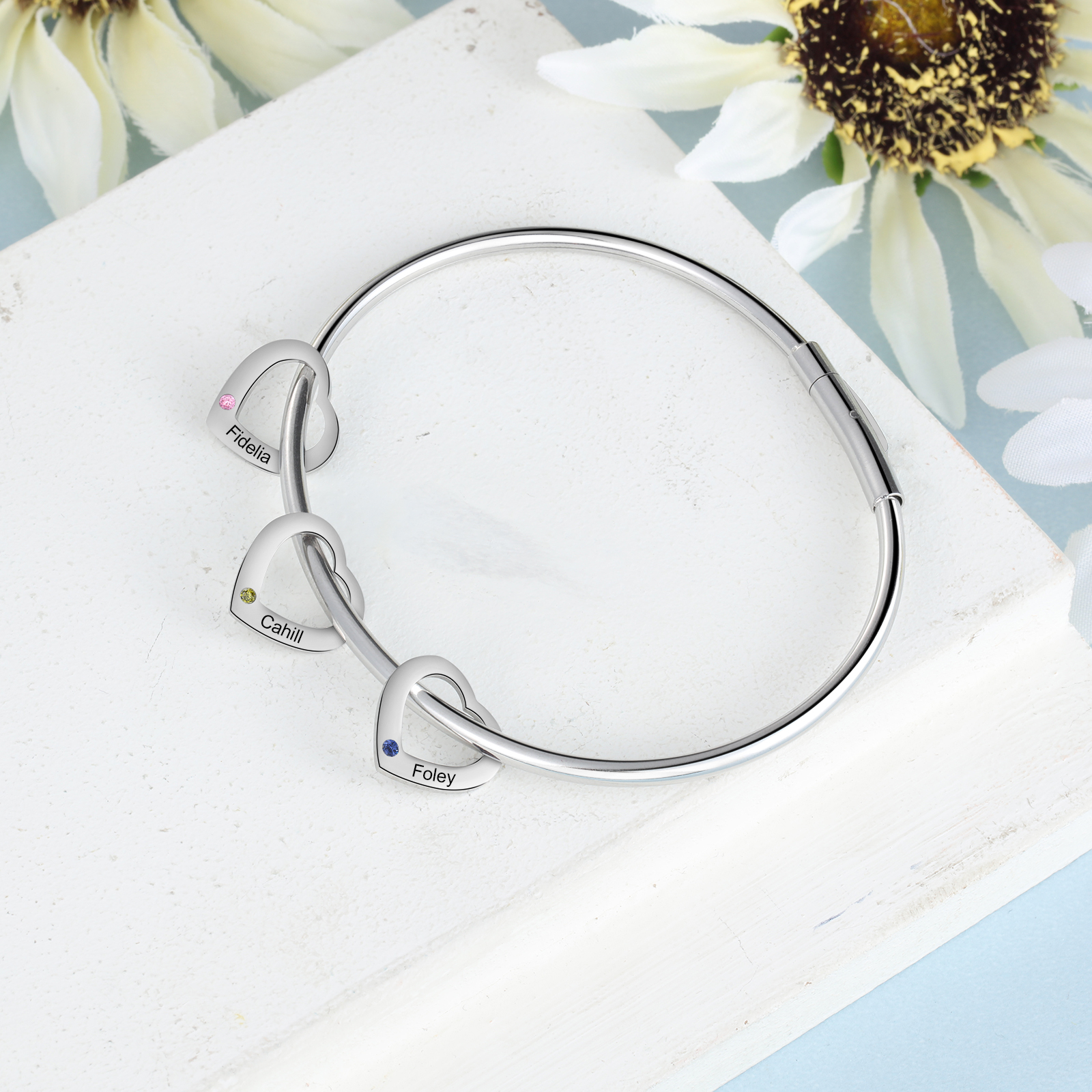 Bracciale Personalizzato da Donna a Forma di Cuore con 3 Nomi e 3 Pietre della Nascita - Oro o Argento - Regalo di San Valentino per Lei | Jessemade