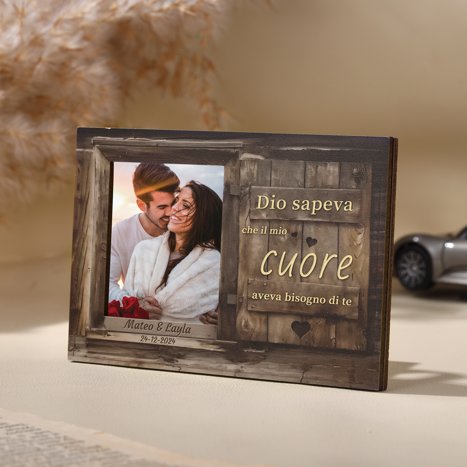 Portafoto Personalizzato per Auto - Clip per Parasole con Foto, 2 Nomi e Data - "Dio sapeva che il mio cuore aveva bisogno di te" - Regalo di San Valentino per Lei/Lui | Jessemade