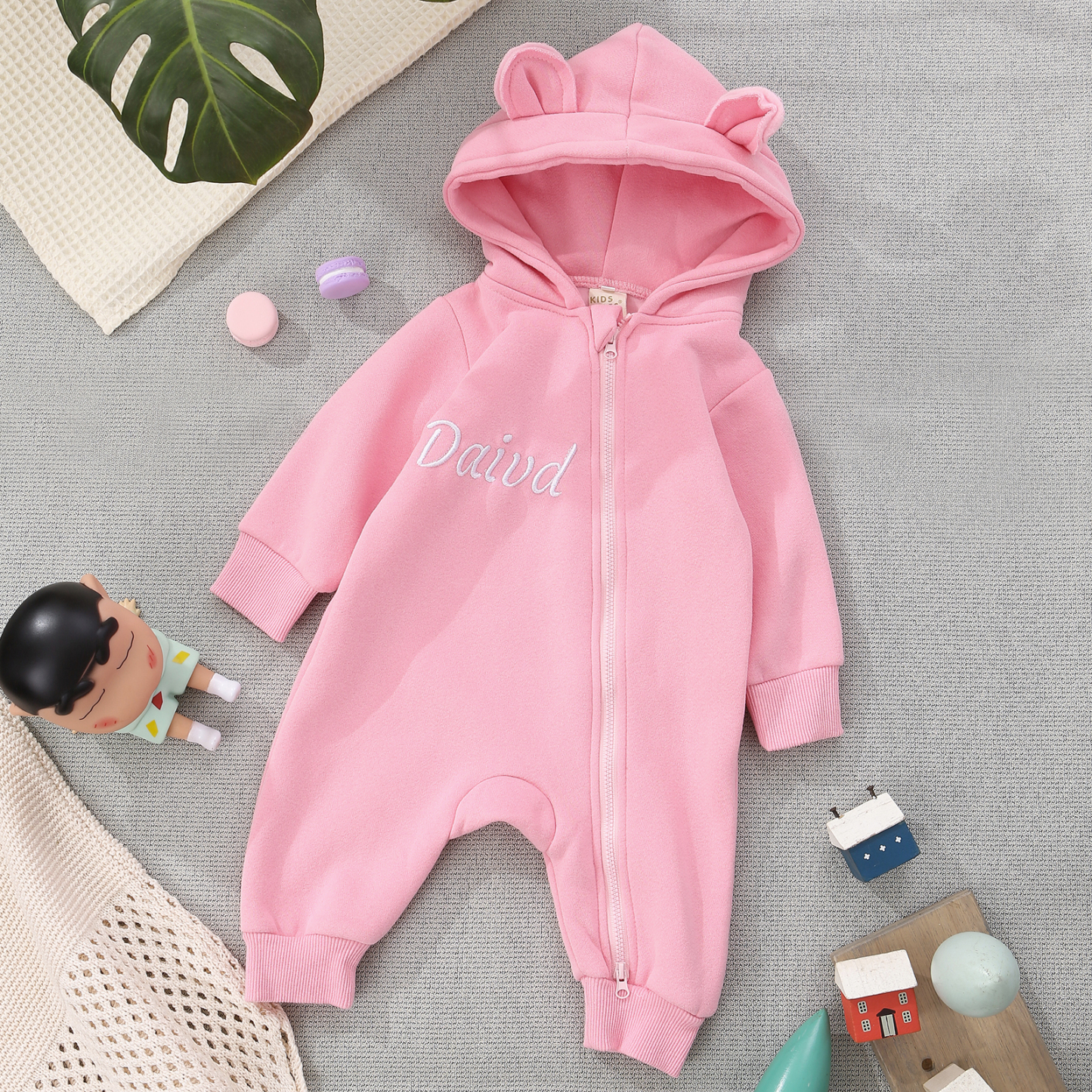 Tutina Rosa in Cotone per Bambino con Cappuccio Carino - Personalizzabile con Nome, Disponibile in Varie Taglie - Regalo Perfetto per Neonati | Jessemade