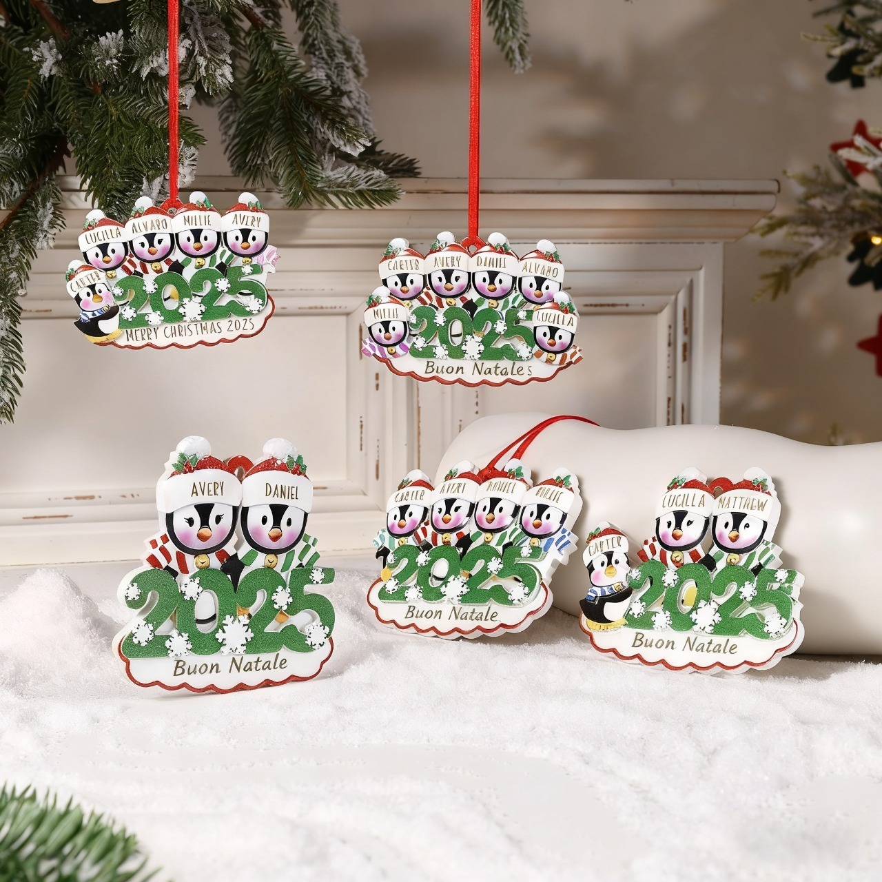 Addobbo natalizio personalizzato con famiglia di pinguini 2025