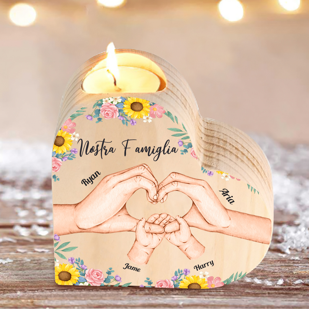 Nostra famiglia-Candeliere a forma di cuore mano e mano nel cuore 4 nomi e 1 testo personalizzati per famiglia